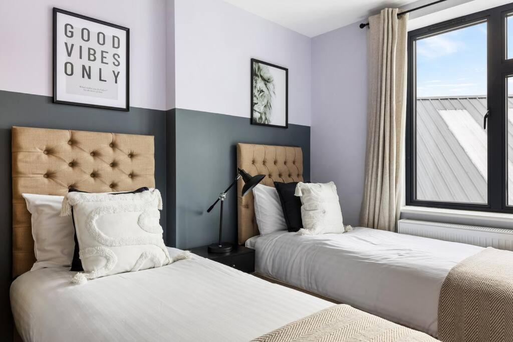 Stylish & Spacious 3 Bed Apartment With Fast Wifi, Close To Tube & Wembly London Luaran gambar